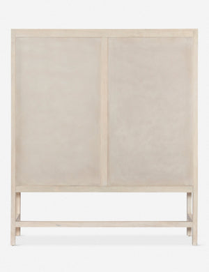 Hannah Cabinet, Natural