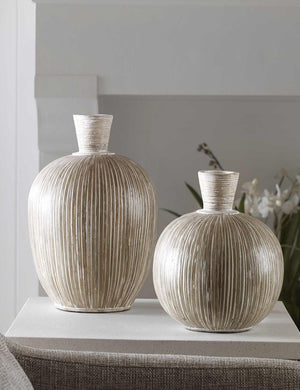 Saintes Vases (Set of 2)