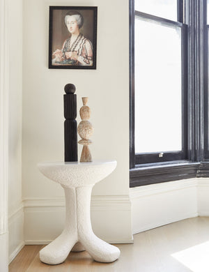 Amelot Pillar by Lemiuex et Cie