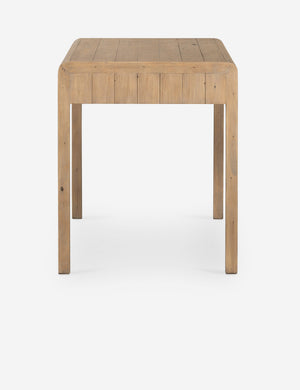 Analisa Desk