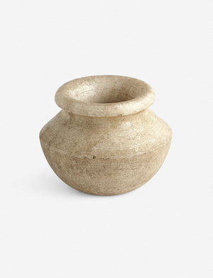 Edoardo Vase