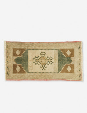 Taurean Mini Vintage Rug, 1'7