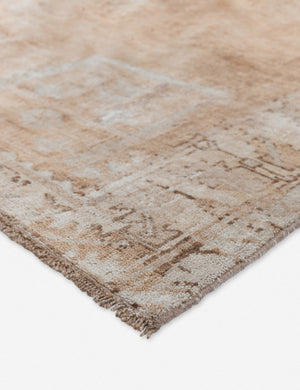 Manolya Vintage Rug, 5'8