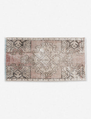 Karaca Mini Vintage Rug, 1'5