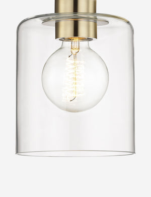 Evelie Sconce, Brass