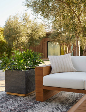 Livia Indoor / Outdoor Planter