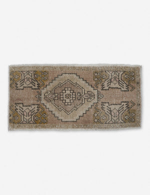 Arlina Vintage Mini Rug, 1'7